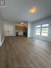 60 Donald St in Barrie, ON - Building Photo - Building Photo