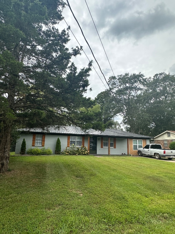 property at 109 Tanna Hill St