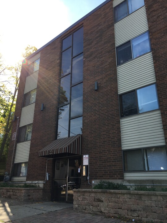 22 N Hancock St, Unit 111 in Madison, WI - Building Photo