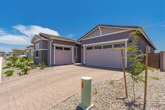 941 Treasure Trl in Apache Junction, AZ - Building Photo - Building Photo