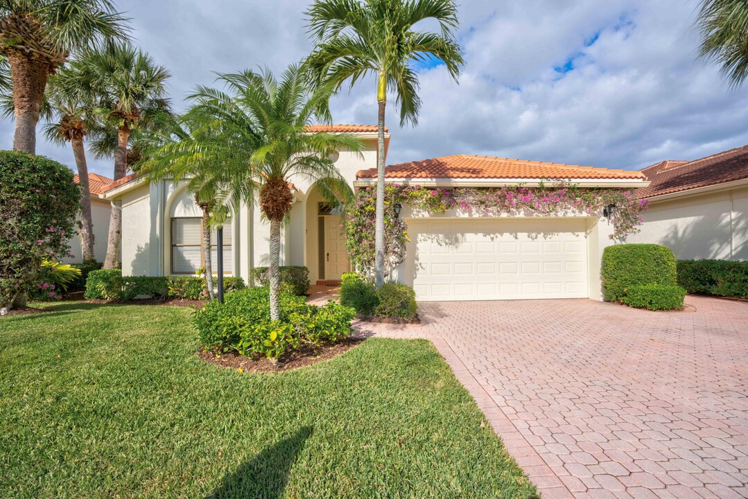 3518 Lantern Bay Dr in Jupiter, FL - Building Photo