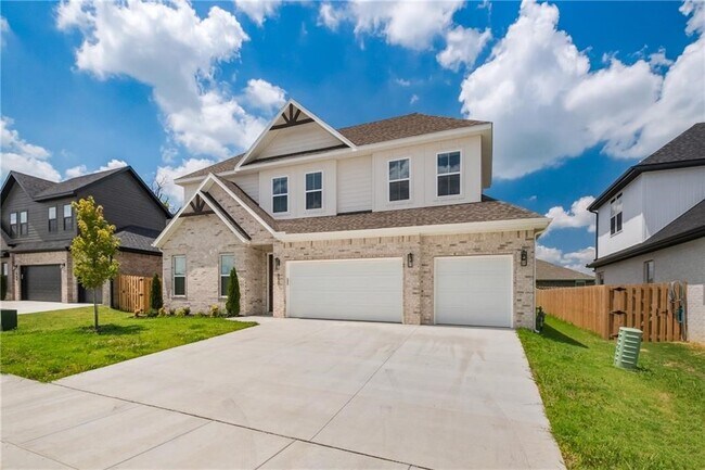 550 Apollo Dr in Centerton, AR - Building Photo - Building Photo