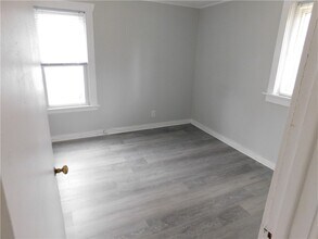 3727 Clover St in Henrietta, NY - Building Photo - Building Photo