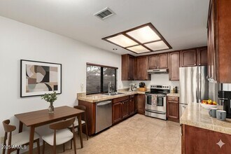 1556 E Kent Ave in Chandler, AZ - Building Photo - Building Photo