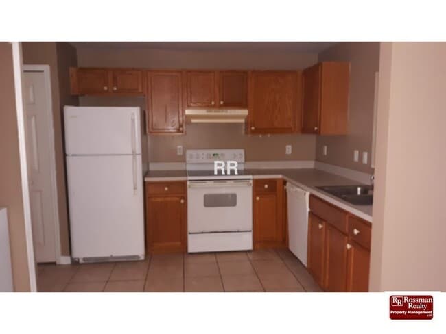 1231 SE 8th Terrace in Cape Coral, FL - Building Photo - Building Photo