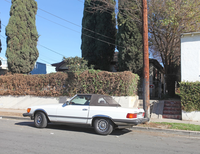 1258 Mariposa Ave in Los Angeles, CA - Building Photo - Building Photo