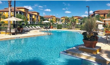 8351 38th St Cir E in Sarasota, FL - Building Photo - Building Photo