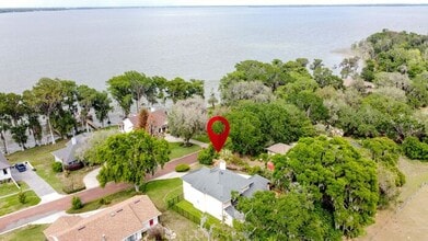 6846 Lake View Dr in Yalaha, FL - Building Photo - Building Photo