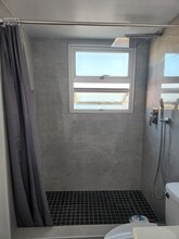 215 N King St, Unit 2101 in Honolulu, HI - Foto de edificio - Building Photo