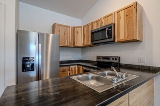 5825 Lions Rd in Osage Beach, MO - Building Photo - Building Photo