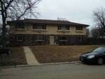1042 Oxford Dr, Unit 1042 in Hartland, WI - Building Photo