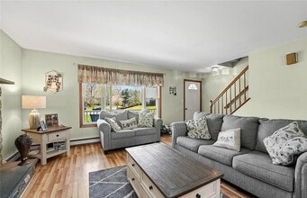 3 Ridge Ln in Shelton, CT - Foto de edificio - Building Photo