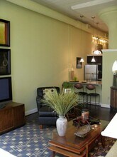 2429 Locust St, Unit 315 in Philadelphia, PA - Building Photo - Building Photo