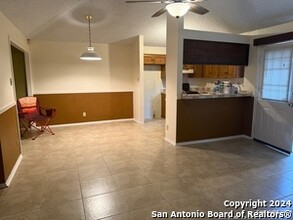 2103 Ledge View St in San Antonio, TX - Building Photo - Building Photo