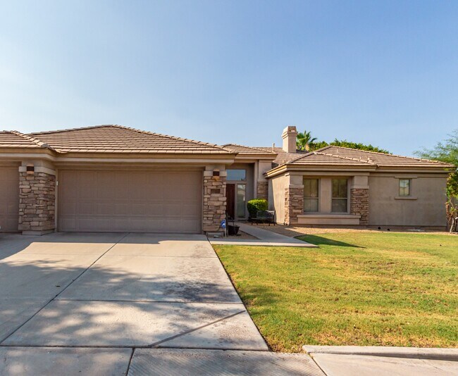 1702 W Lynx Way in Chandler, AZ - Building Photo - Building Photo