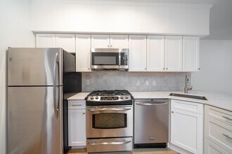 132 Madison St in Hoboken, NJ - Building Photo - Building Photo