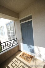 12557 Ruette Alliante in San Diego, CA - Foto de edificio - Building Photo