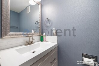 280 Ritchey St in San Diego, CA - Building Photo - Building Photo