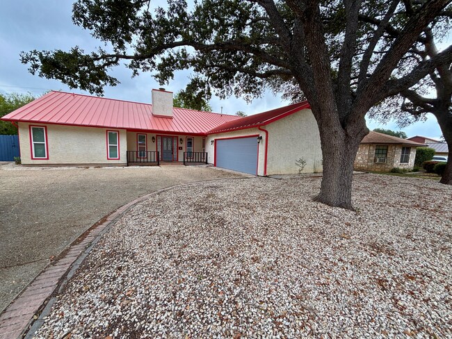 6318 Firestone Pkwy in San Antonio, TX - Building Photo - Building Photo