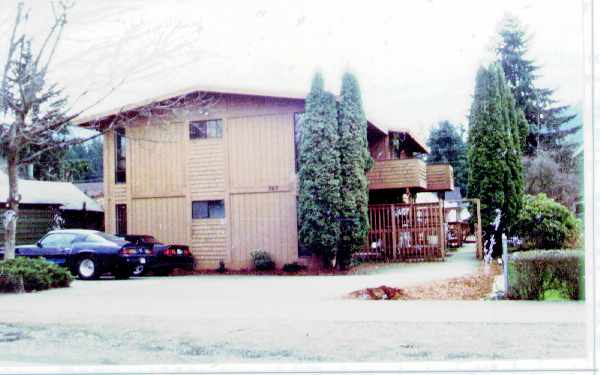 265 E Sunset Way in Issaquah, WA - Building Photo