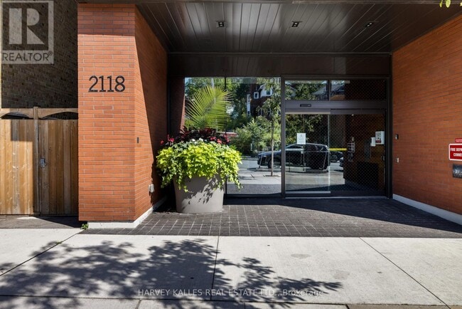 property at 2118 Bloor St W