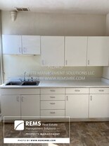 222 7th St in Baraboo, WI - Building Photo