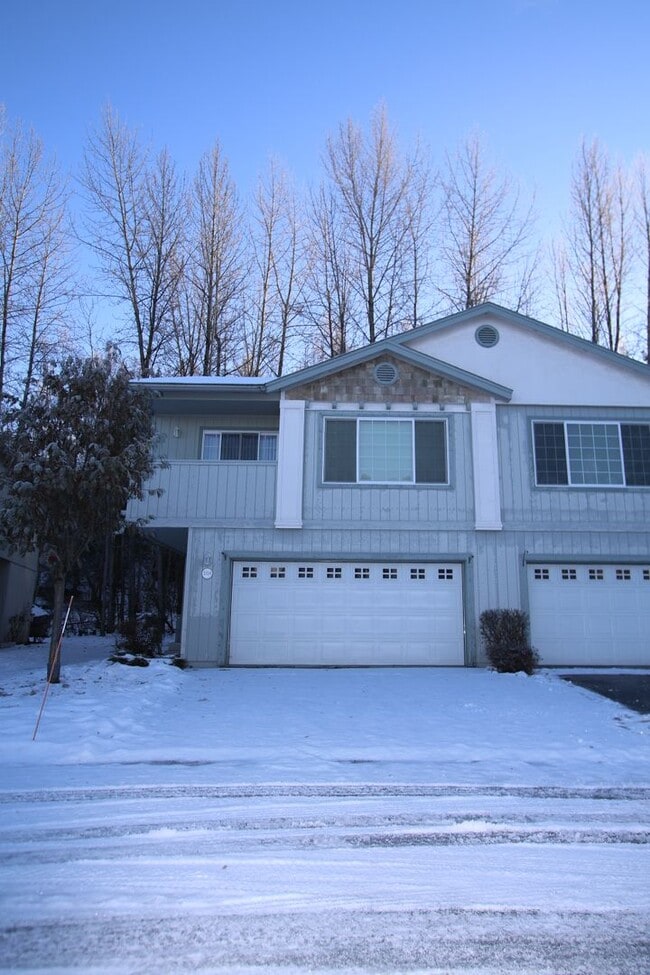 property at 5709 Sapphire Loop