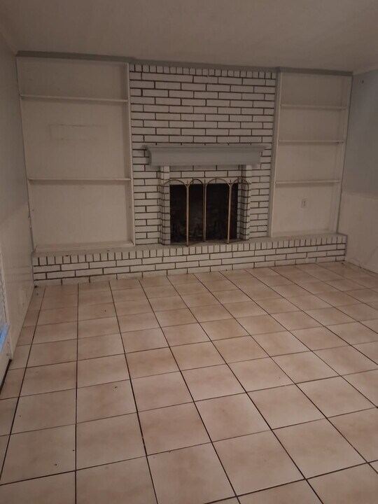 7 Mitchell Ave in Orange Park, FL - Building Photo