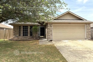 6902 Evening Shade Ln in Arlington, TX - Building Photo