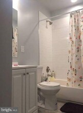 922 S 49th St-Unit -4 in Philadelphia, PA - Building Photo - Building Photo