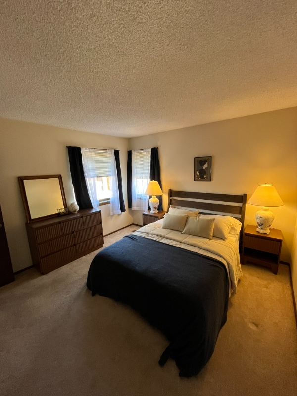 property at 5200 Villa View Dr