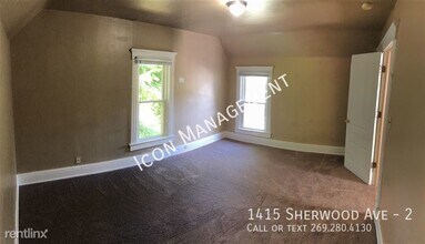 1415 Sherwood Ave in Kalamazoo, MI - Building Photo - Building Photo