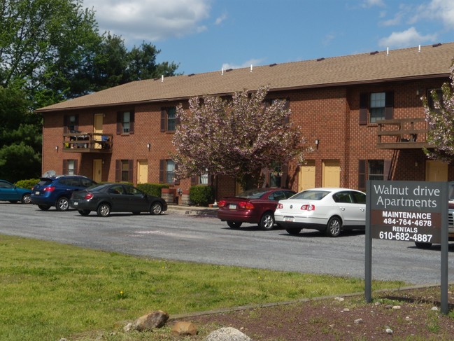 Franklin-Walnut Apartments in Topton, PA - Building Photo - Building Photo