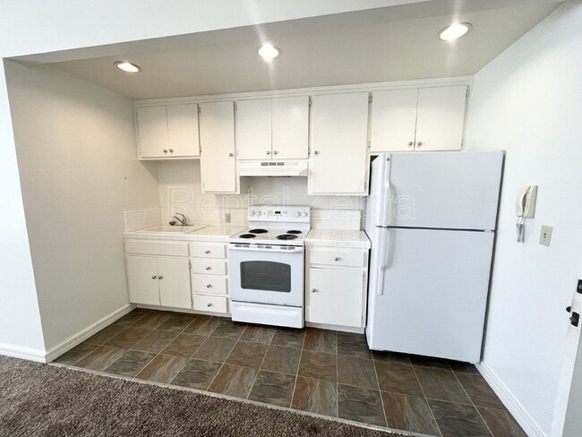 property at 317 W Main St