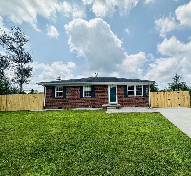 property at 3669 Sundart Dr