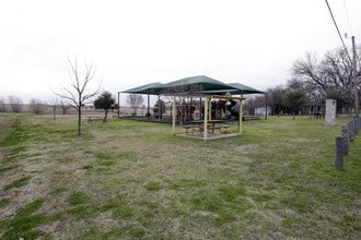 Park Place in Crandall, TX - Building Photo - Building Photo