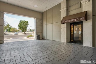 450 N Arlington Ave in Reno, NV - Foto de edificio - Building Photo