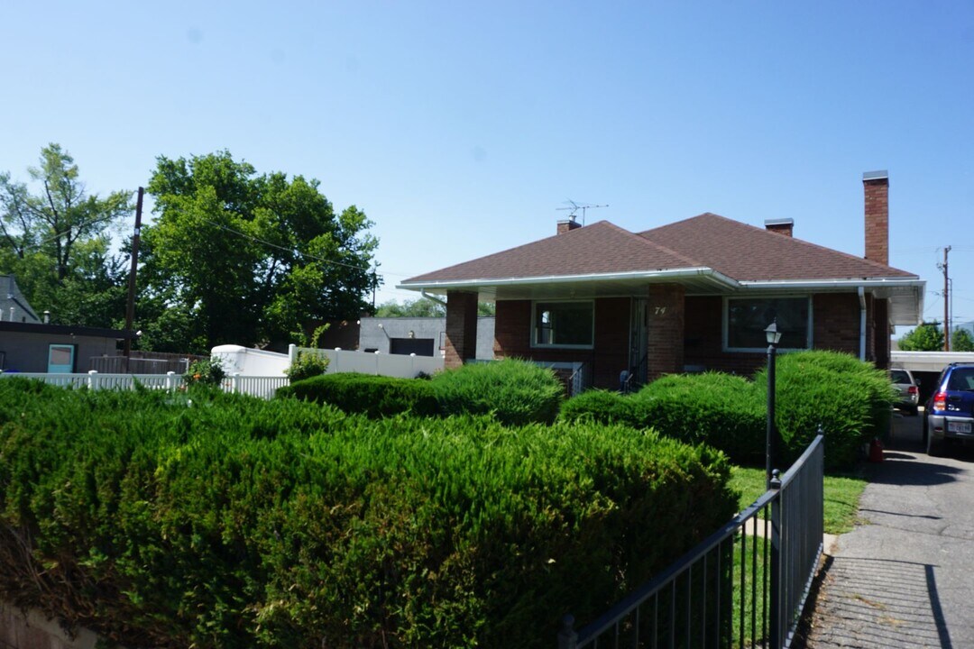 74 W 100 N in Bountiful, UT - Building Photo