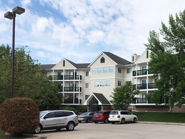 Parkview Terrace in Grand Forks, ND - Building Photo - Building Photo