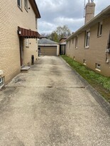 1713 Shatto Ave, Unit 1713 Shatto Avenue in Akron, OH - Building Photo
