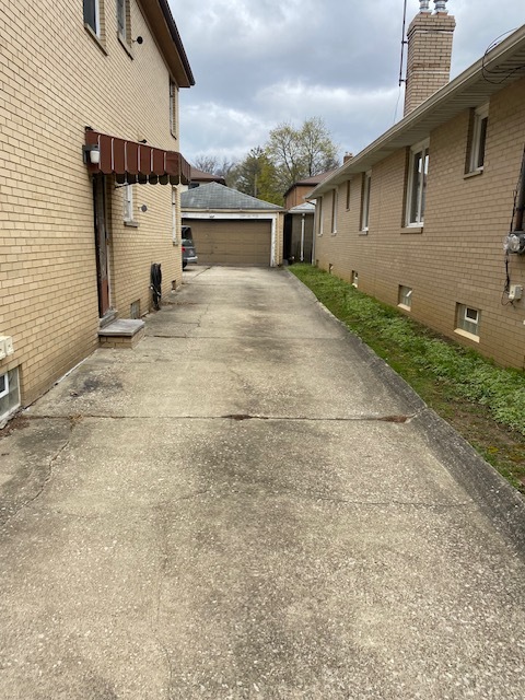 1713 Shatto Ave, Unit 1713 Shatto Avenue in Akron, OH - Building Photo