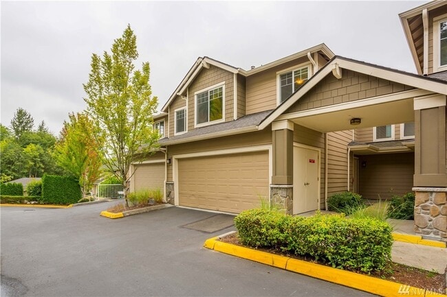 3500 E Lake Sammamish Pky SE, Unit 2-103