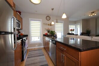 42 Bay State Rd, Unit #1 in Cambridge, MA - Building Photo - Building Photo