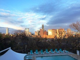 Timbercreek Apartments in Austin, TX - Building Photo