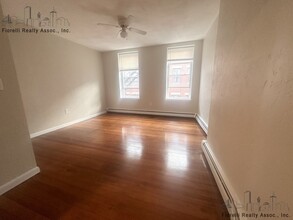 39 Charter St, Unit 3F in Boston, MA - Foto de edificio - Building Photo