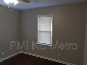 145 S Oxford Ave in Independence, MO - Building Photo - Building Photo