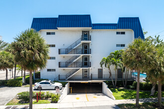 Top of the Mile South in Fort Lauderdale, FL - Building Photo - Building Photo