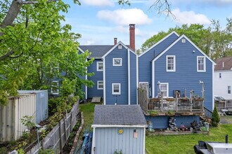 15 Seavey St in Westbrook, ME - Building Photo - Building Photo
