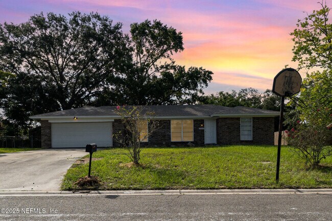 2805 Stagecoach Dr