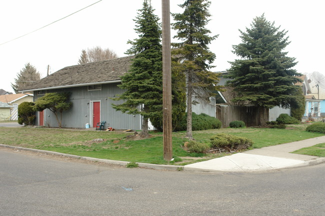 1828 W Maxwell Ave in Spokane, WA - Building Photo - Building Photo